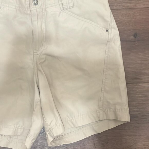 Columbia Women's Beige Shorts - Size 8 - Picture 6 of 6